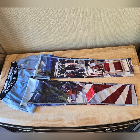 Perfect Moment Dede Party Leggings  Perfect Moment Dede Party Base Layer - Picture 3 of 17